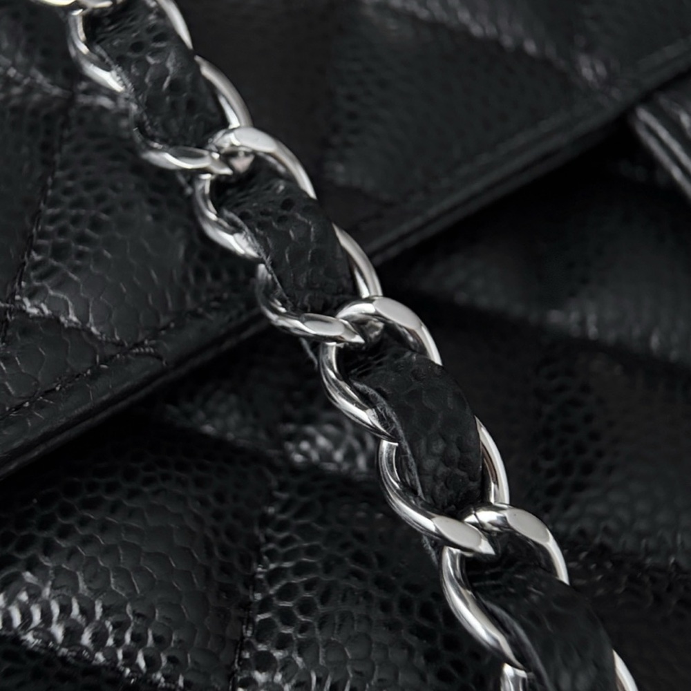 CHANEL Black Quilted Handbag with Silver Chain - Picture 9 of 13